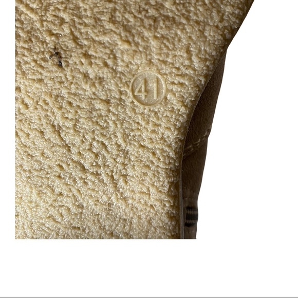 Tamaris Suede Boots. Size 41 - Picture 9 of 12